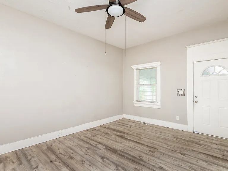 1058 Dixie Hwy — Photo 18