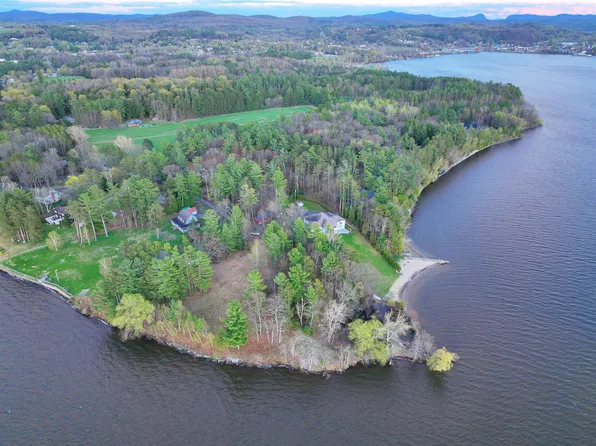 1413 Bluff Road, Newport City, VT 05855