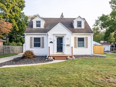 929 Ellsmere St NE, Grand Rapids, MI, 49505