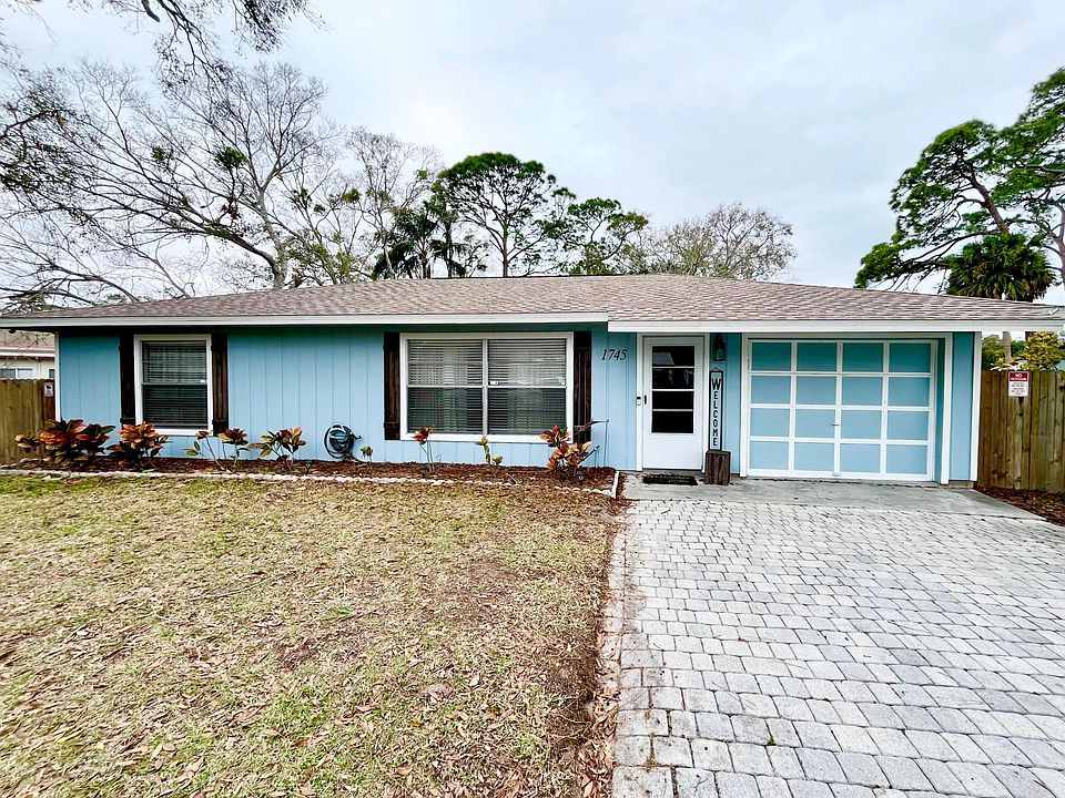 1st image of 1745 42nd Avenue