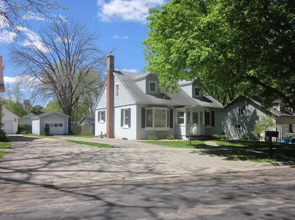 208 High Street, Cambridge, WI 53523