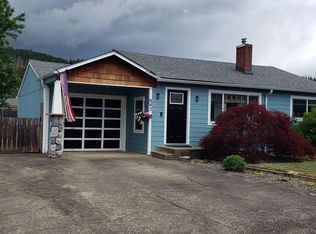 943 E 1st Ave, Sutherlin, OR 97479