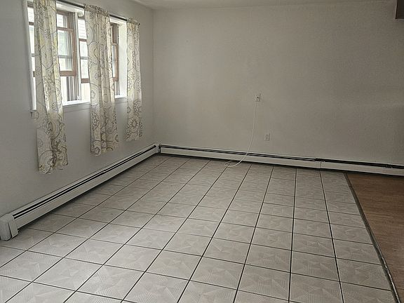 2nd image of 118 Brandy Ln #1