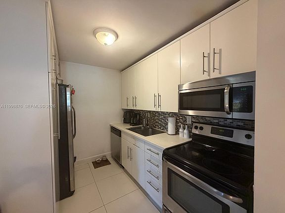 3rd image of 468 NE 206th Ln APT 102