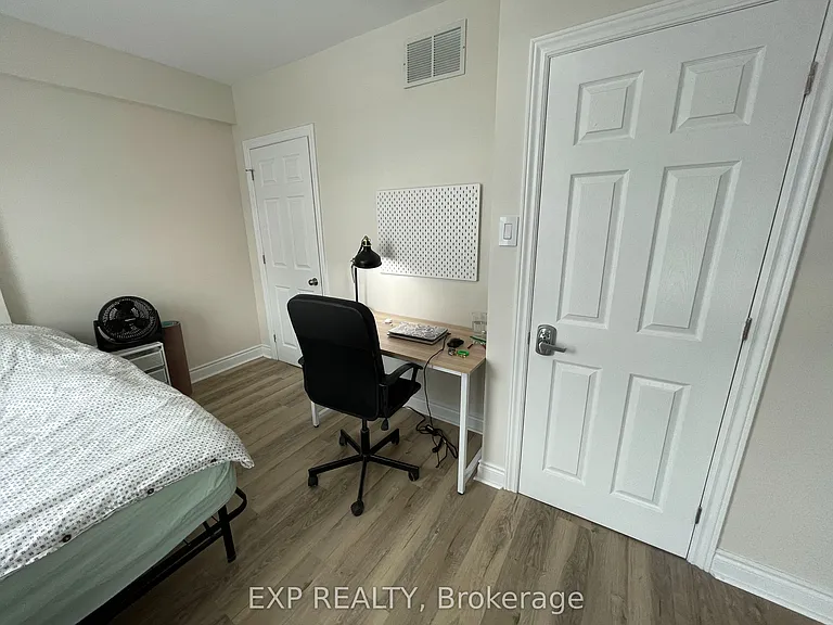 451 Sunnyside Ave — Photo 21