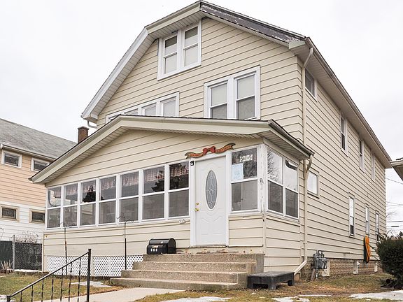 4th image of 515 Montana Ave