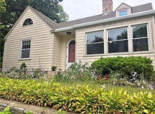 121 Lyman St, Pawtucket, RI 02860