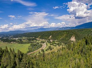 7 Ocean Front Pl, Naples, ID 83847