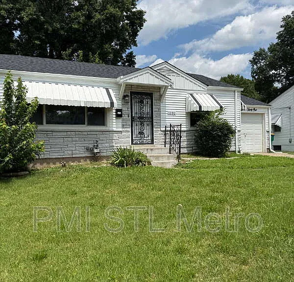 1131 Darr Dr — Photo 1