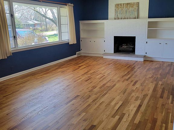 3rd image of 54635 Dawn Dr