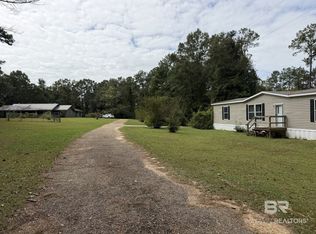 11296 Quinley Rd, Bay Minette, AL 36507