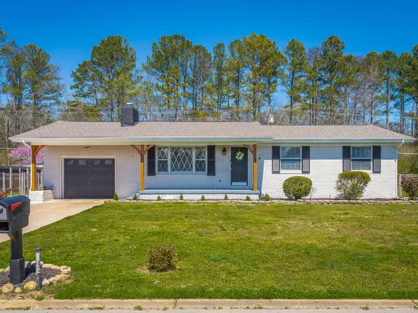 103 Belmeade Dr, Rossville, GA 30741