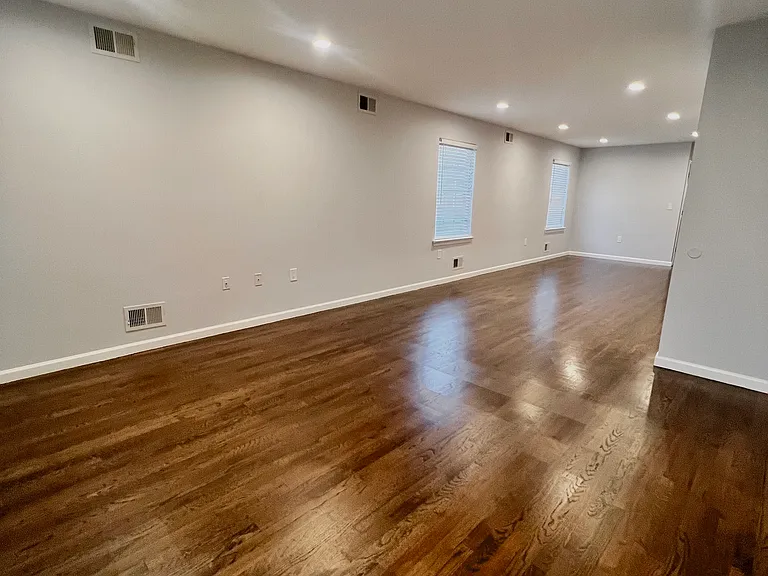 519-521 Lidgerwood Ave #1 — Photo 3
