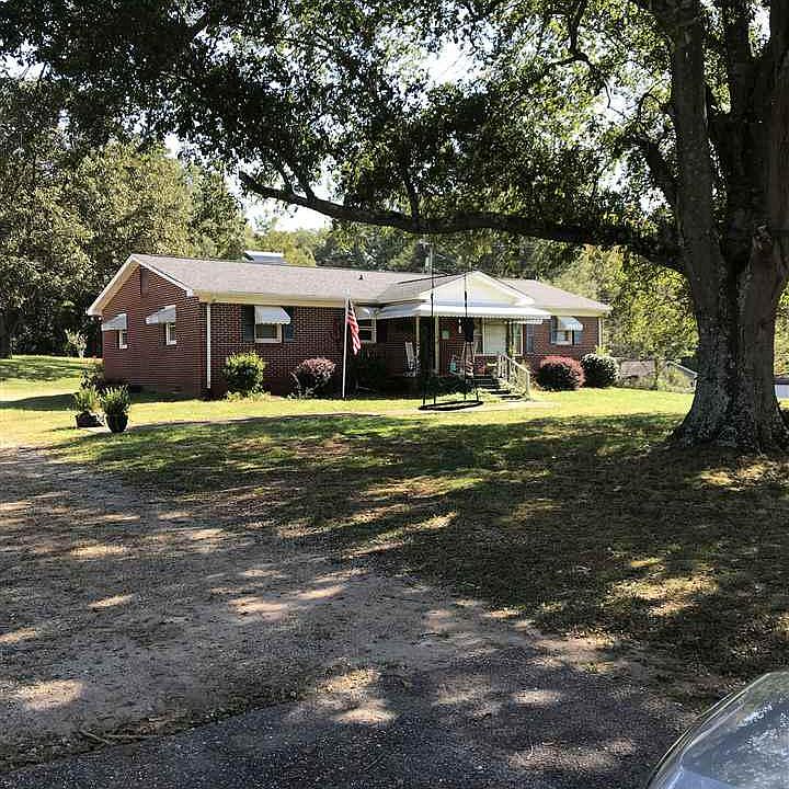2nd image of 579 Bryant Rd
