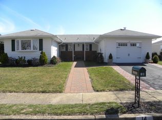 14 Eldorado St, Toms River, NJ 08757