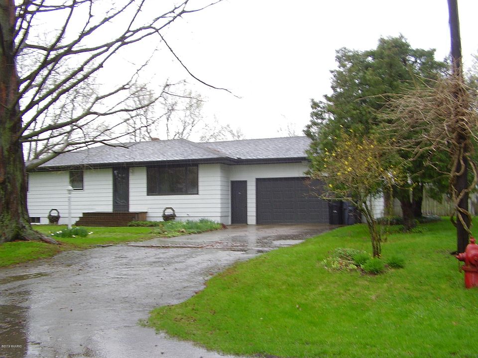 1st image of 1614 N Cherry Dr