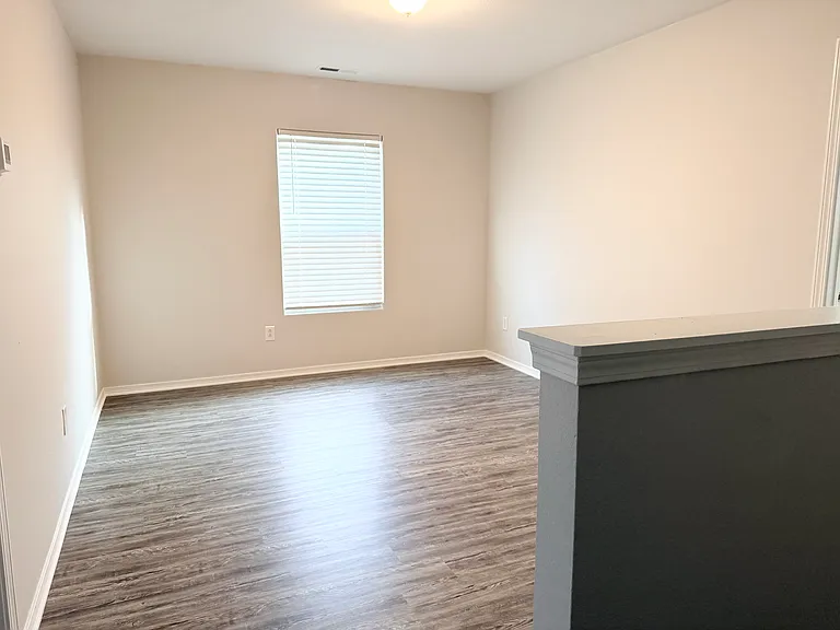 1056 Willow Wind Dr — Photo 6