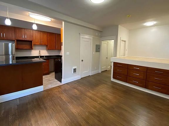 3rd image of 18305 Aintree Ct