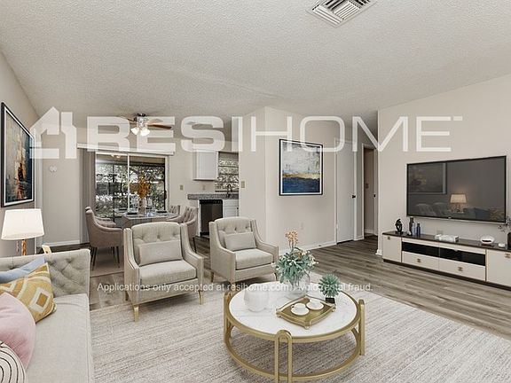 5th image of 2703 Lakewood Ln