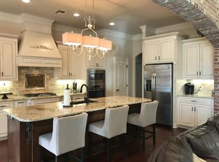 704 Bandera Dr, Bossier City, LA 71111