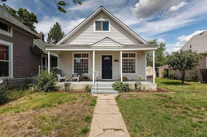 3 bed, 1670 sqft, $1,925 — Photo 1