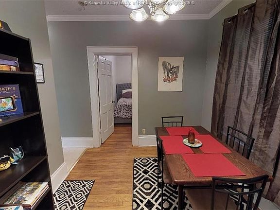 3rd image of 1613 Franklin Ave