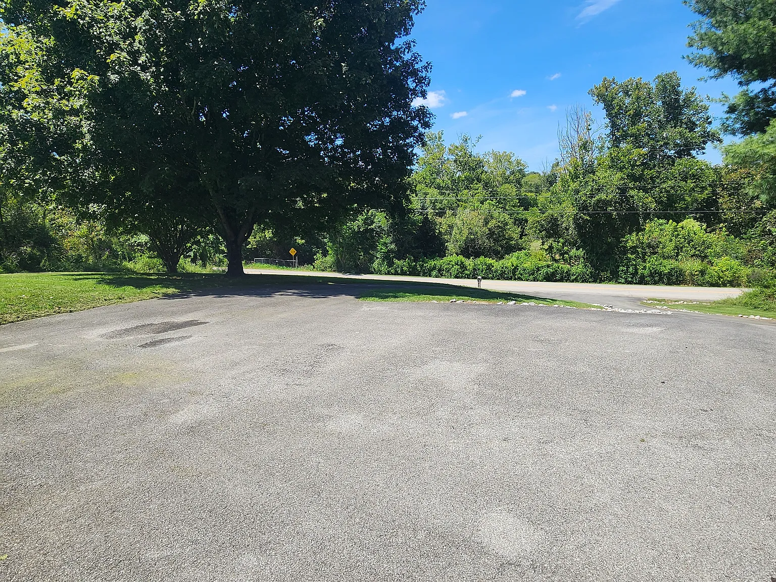 4 bed, 1900 sqft, $2,000 — Photo 3