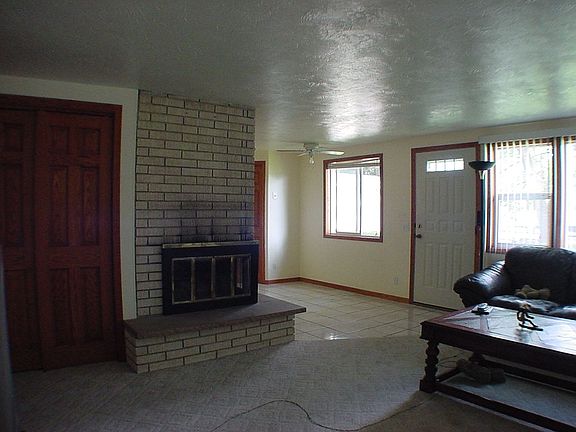 3rd image of 1265 Garfield St