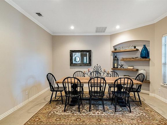 5th image of 2076 Long Branch Dr