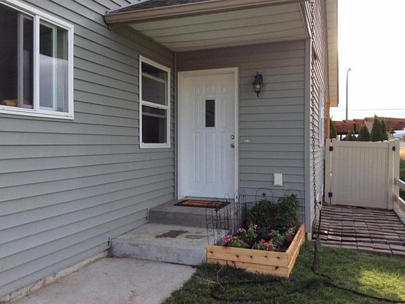2nd image of 3179 N Florence Ct