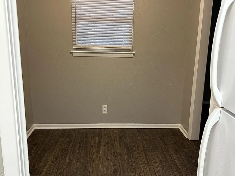 2275 Harrison Ave — Photo 11