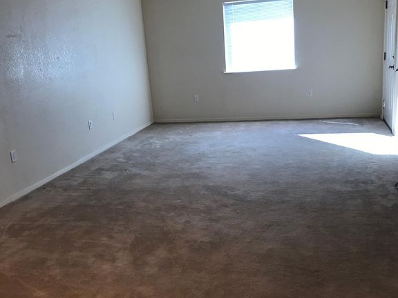 2nd image of 1503 Aspen Dr #A