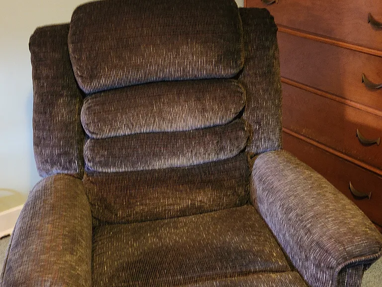 Maple Ave — Photo 3