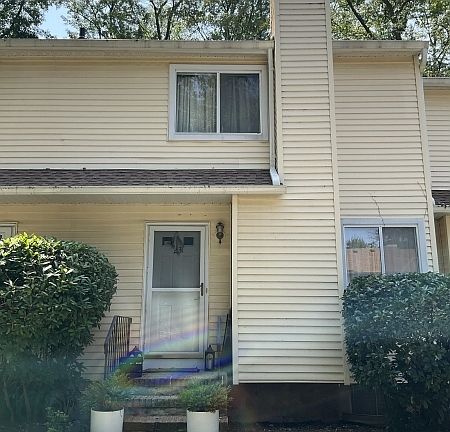 2nd image of 23 Woodland Dr