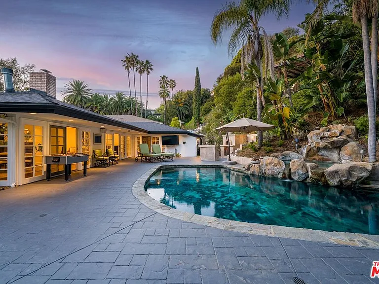 9023 Alto Cedro Dr — Photo 12