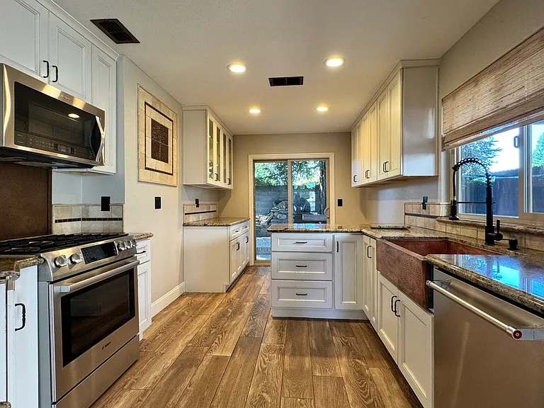 7423 Fireweed Cir — Photo 8