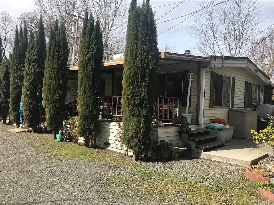 1st image of 14043 Lakeshore Dr #7