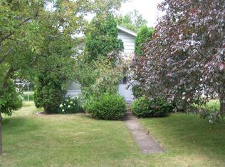 216 2nd St SE, Sebeka, MN 56477