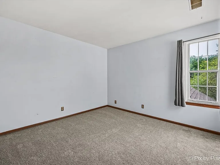 1462 Division Ct — Photo 20