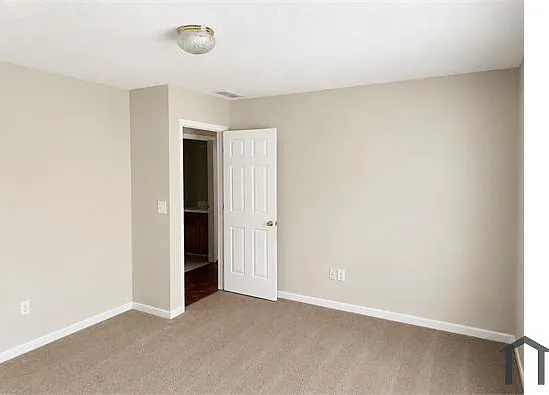 4182 Torbay Dr — Photo 14