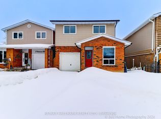 4 Simmons Blvd, Brampton, ON L6V 3V5