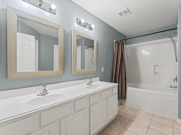 5th image of 11919 Piney Bend Dr #11919