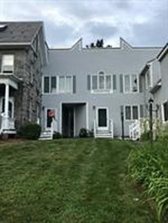 1st image of 325 Mammoth Rd APT 10