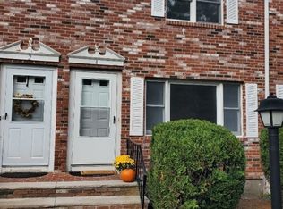 4 Andrew Rd #4, East Bridgewater, MA 02333