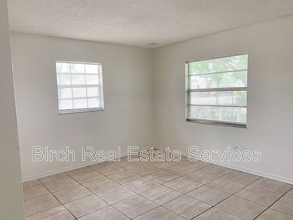3rd image of 608 Kansas Ave #608