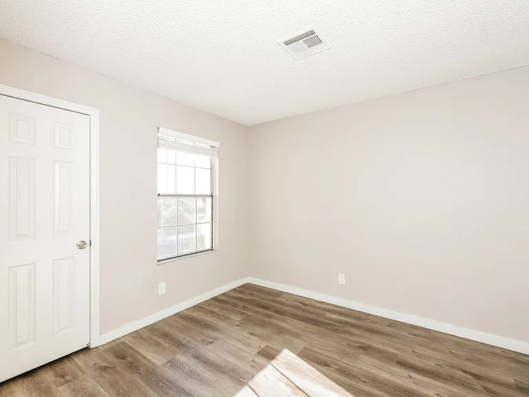 2505 Kilmaron Cir — Photo 10