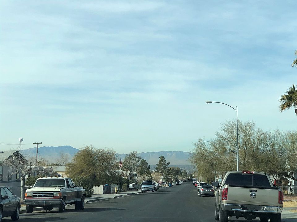 2nd image of 251 Mojave Ln