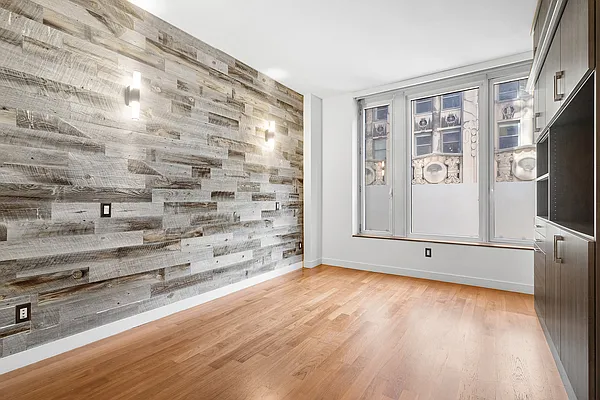 Rented by Keller Williams NYC | media 22