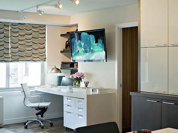 5th image of 315 W 70th St APT 6G