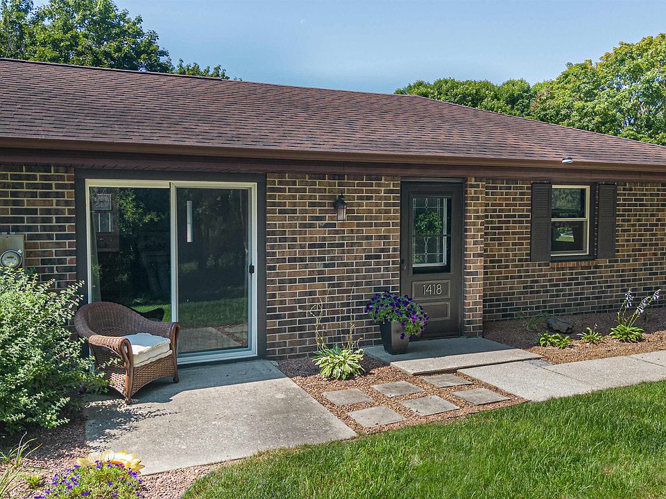 1st image of 1418 Holly Dr